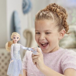 Công chúa Elsa là biểu tượng của tình yêu, sự mạnh mẽ