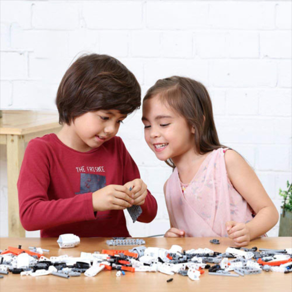 Đồ chơi lắp ráp Robot Builder giúp bé phát triển tư duy và sáng tạo